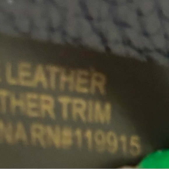 Giani Bernini Triple-Zip Dasher Crossbody EUC in Navy Blue - Picture 4 of 4